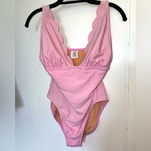 Pre Owned J-Crew Scalloped Pink One Piece Size: Small never worn